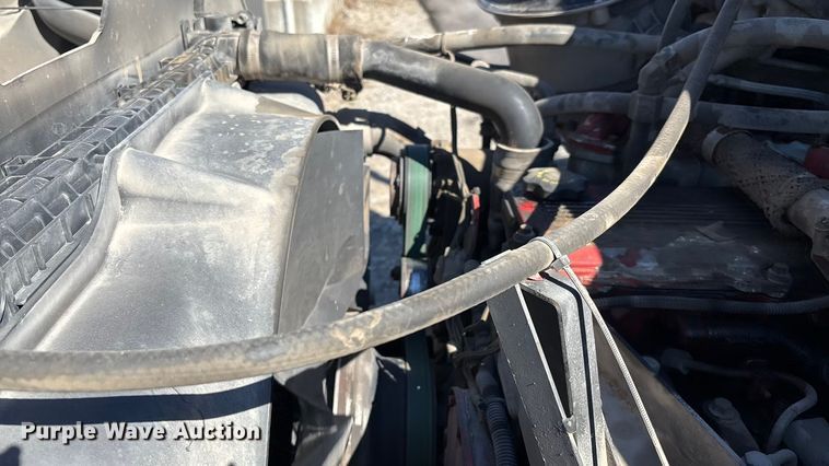 image for item FI0863 2009 Freightliner Business Class M2 refuse truck