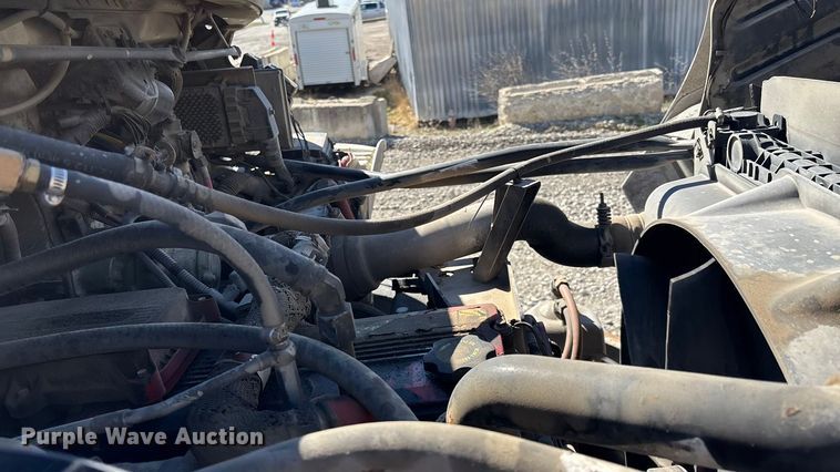 image for item FI0863 2009 Freightliner Business Class M2 refuse truck