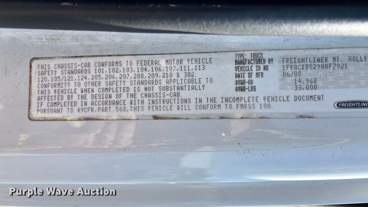 image for item FI0863 2009 Freightliner Business Class M2 refuse truck