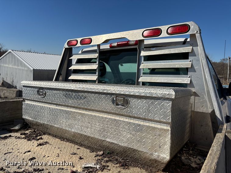 image for item FI0865 2008 Chevrolet Silverado 2500HD flatbed pickup truck