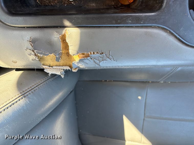 image for item FI0865 2008 Chevrolet Silverado 2500HD flatbed pickup truck