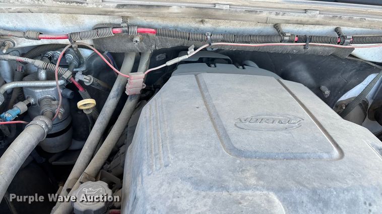 image for item FI0865 2008 Chevrolet Silverado 2500HD flatbed pickup truck