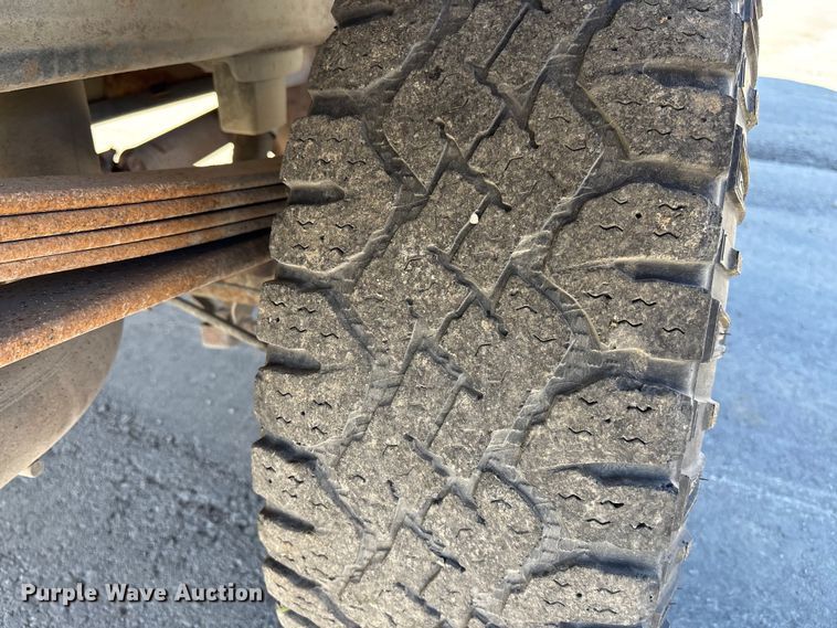 image for item FI0865 2008 Chevrolet Silverado 2500HD flatbed pickup truck