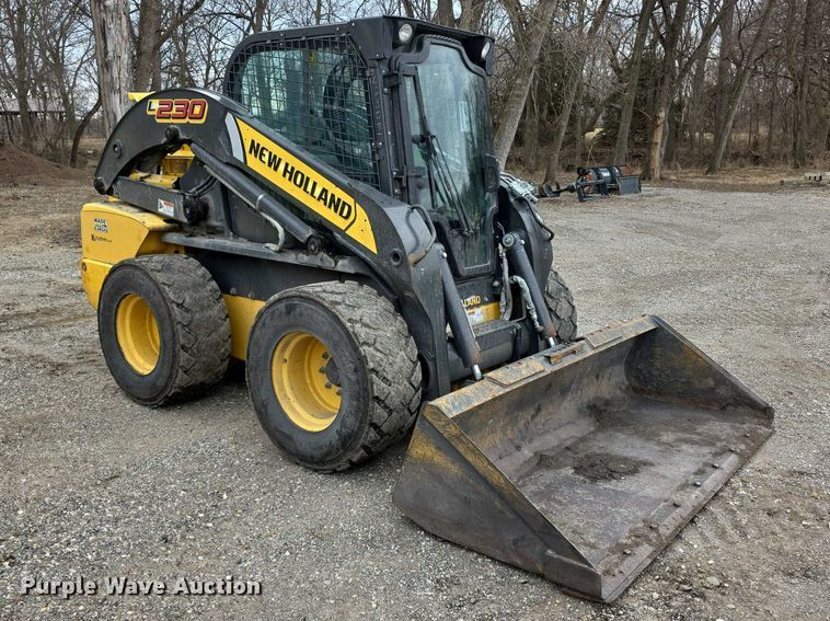 image for item FI0891 2013 New Holland L230 skid steer loader