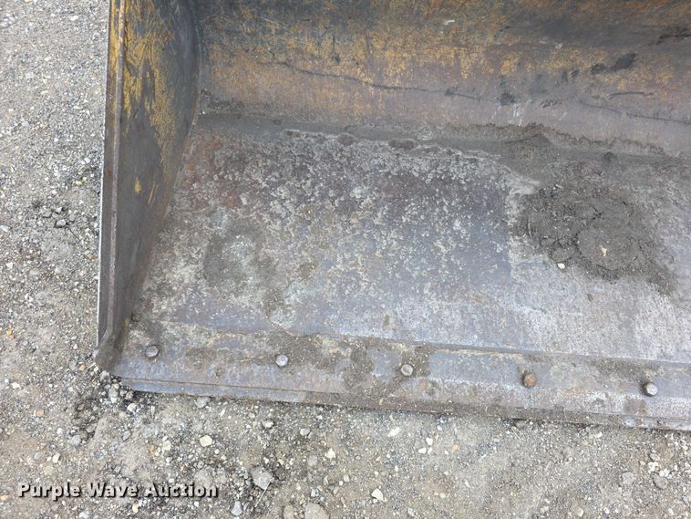 image for item FI0891 2013 New Holland L230 skid steer loader