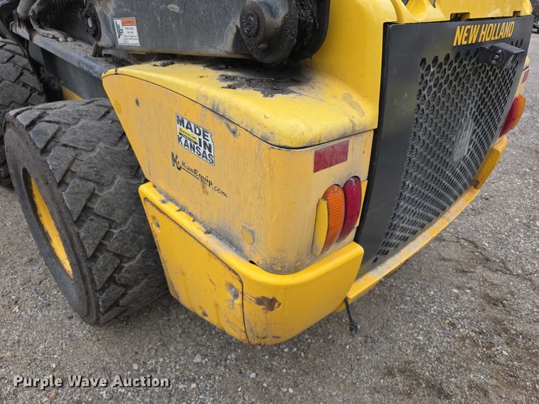 image for item FI0891 2013 New Holland L230 skid steer loader