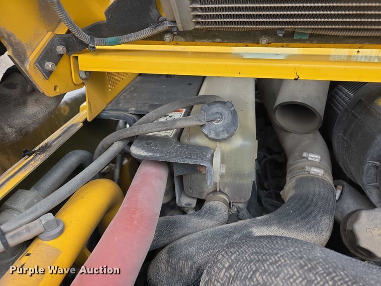image for item FI0891 2013 New Holland L230 skid steer loader