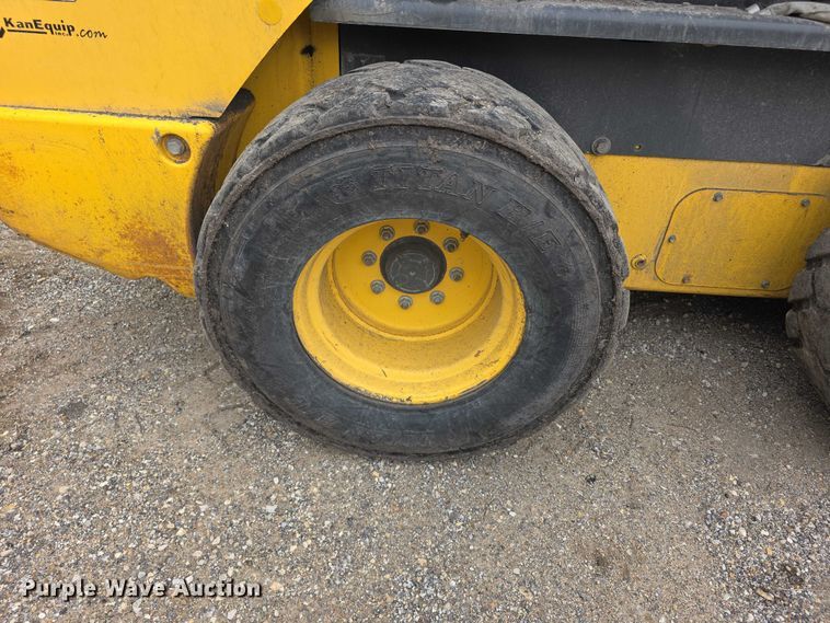 image for item FI0891 2013 New Holland L230 skid steer loader