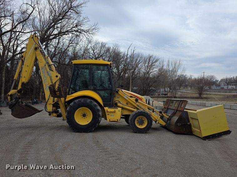 image for item FI0892 2005 New Holland LB90B backhoe