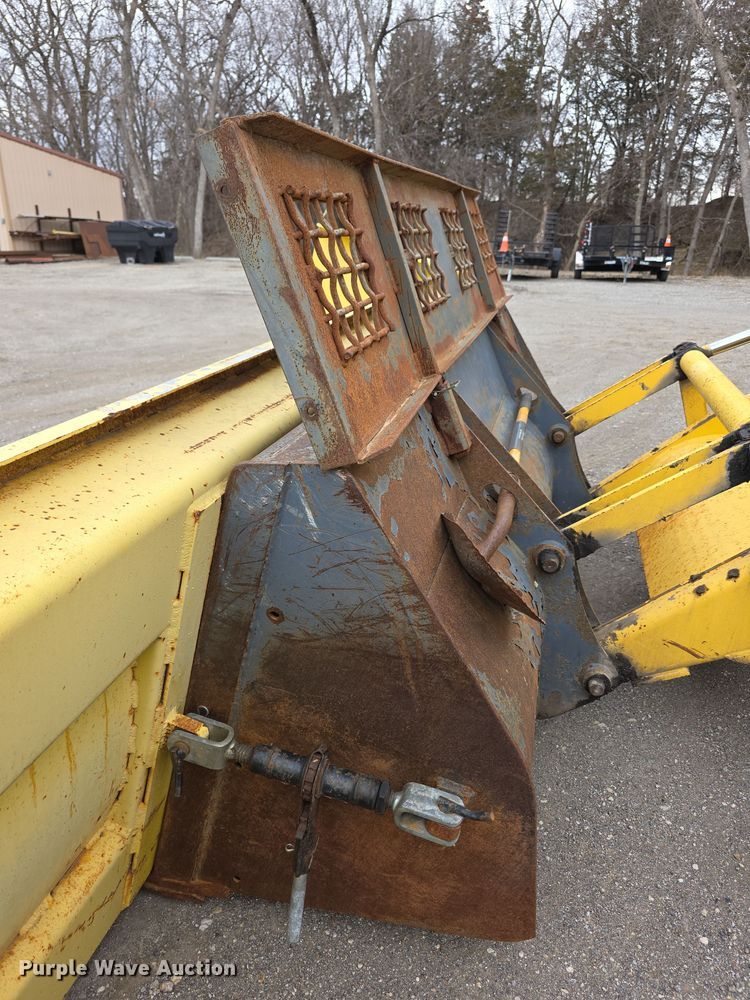 image for item FI0892 2005 New Holland LB90B backhoe