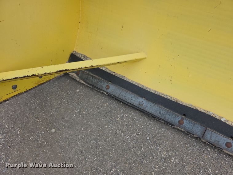 image for item FI0892 2005 New Holland LB90B backhoe