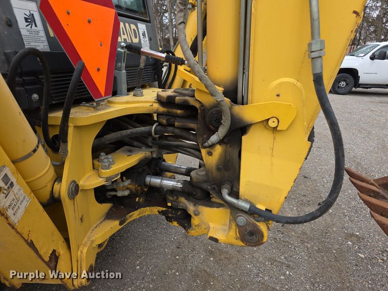 image for item FI0892 2005 New Holland LB90B backhoe