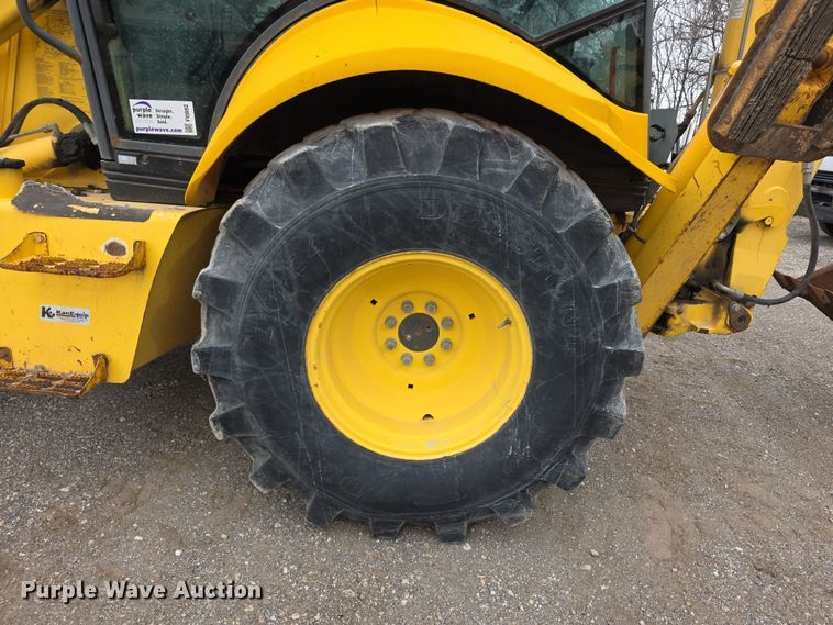 image for item FI0892 2005 New Holland LB90B backhoe
