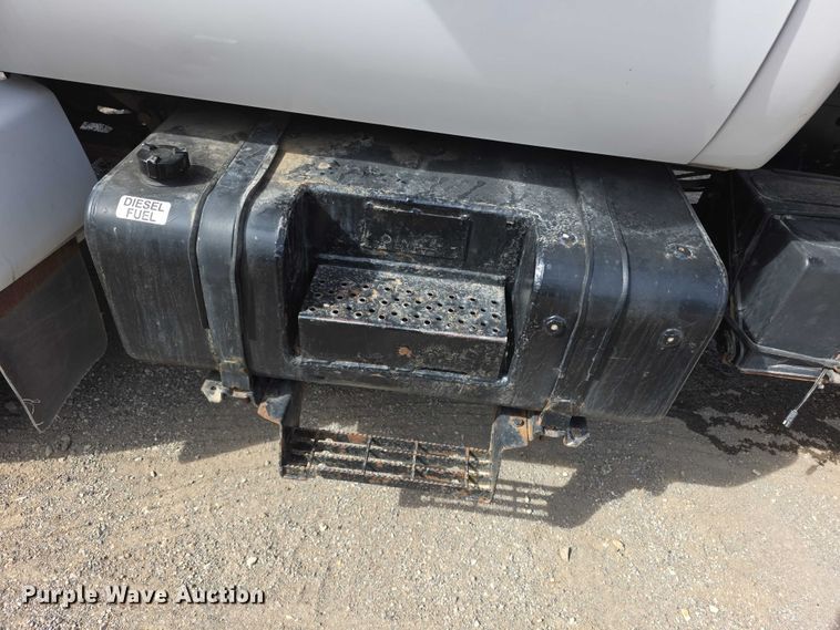 image for item FI0893 2003 Ford F650 Super Duty dump truck