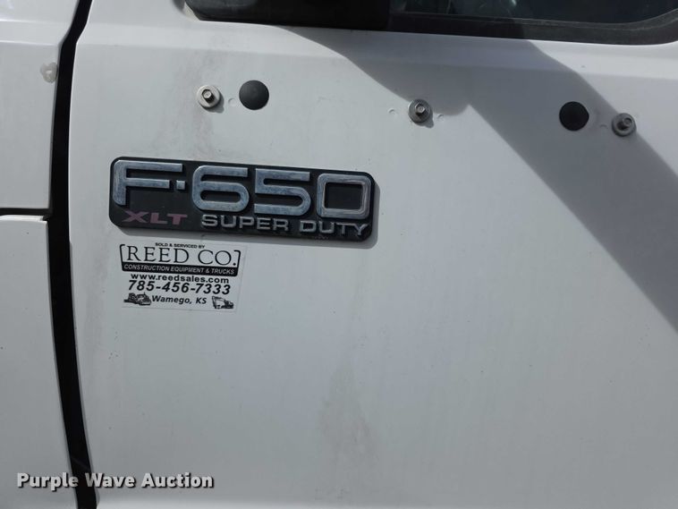 image for item FI0893 2003 Ford F650 Super Duty dump truck