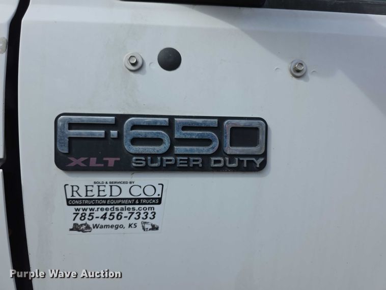 image for item FI0893 2003 Ford F650 Super Duty dump truck