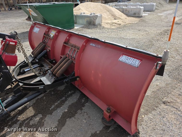 image for item FI0893 2003 Ford F650 Super Duty dump truck