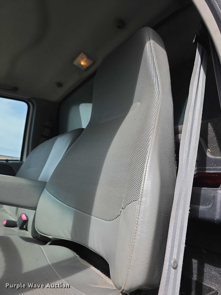 image for item FI0893 2003 Ford F650 Super Duty dump truck