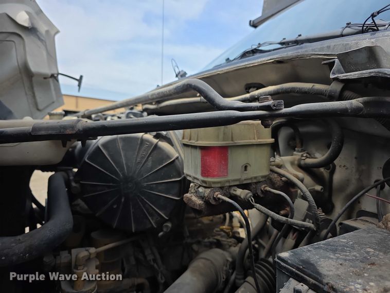 image for item FI0893 2003 Ford F650 Super Duty dump truck