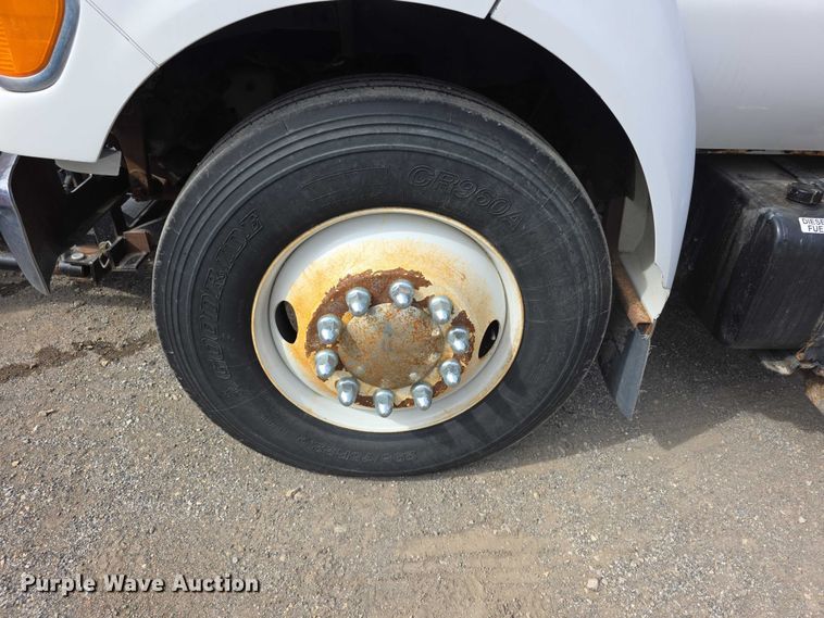 image for item FI0893 2003 Ford F650 Super Duty dump truck