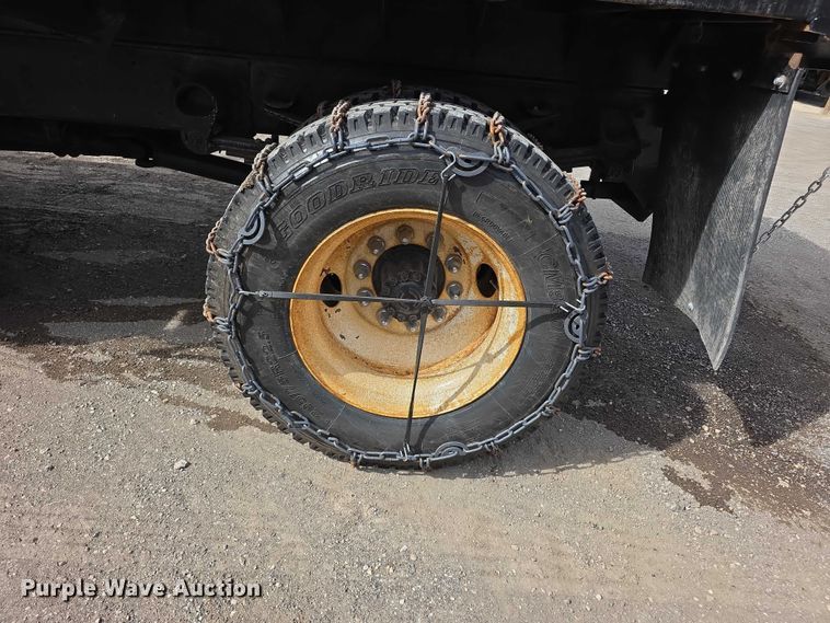 image for item FI0893 2003 Ford F650 Super Duty dump truck