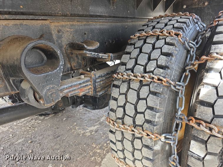 image for item FI0893 2003 Ford F650 Super Duty dump truck