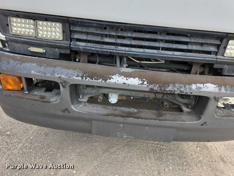 image for item FI0894 2001 Chevrolet T7500 dump flatbed truck