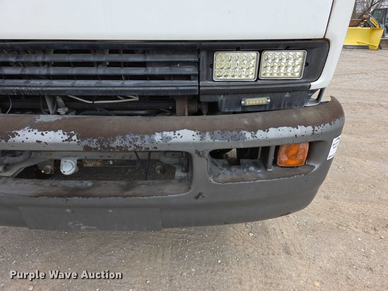 image for item FI0894 2001 Chevrolet T7500 dump flatbed truck