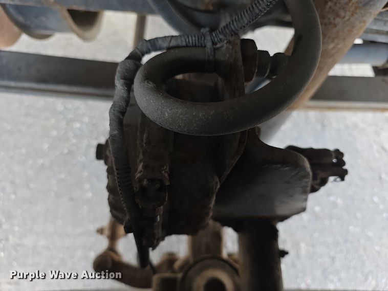 image for item FI0894 2001 Chevrolet T7500 dump flatbed truck