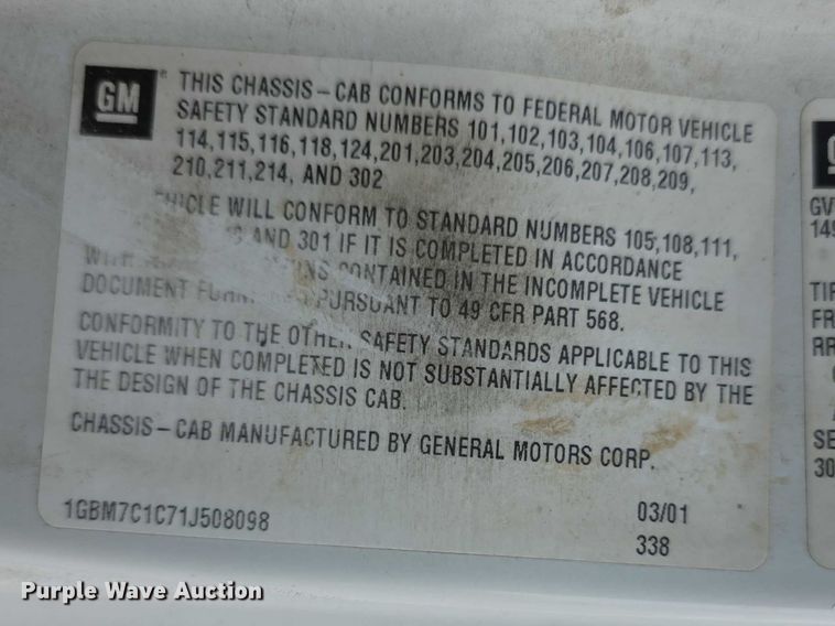 image for item FI0894 2001 Chevrolet T7500 dump flatbed truck