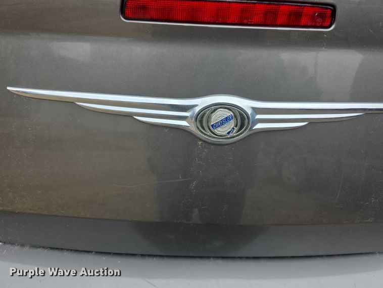 image for item FI0900 2010 Chrysler 300 