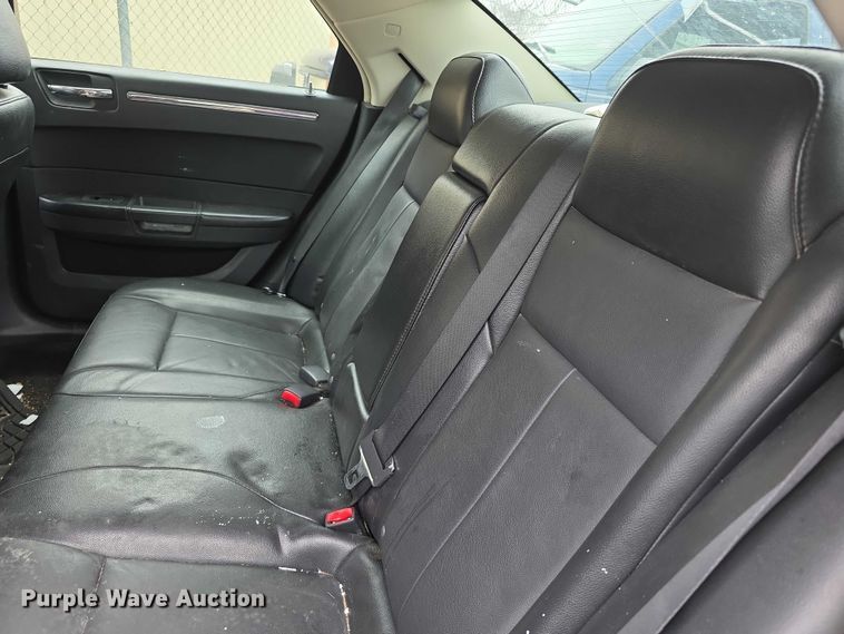 image for item FI0900 2010 Chrysler 300 