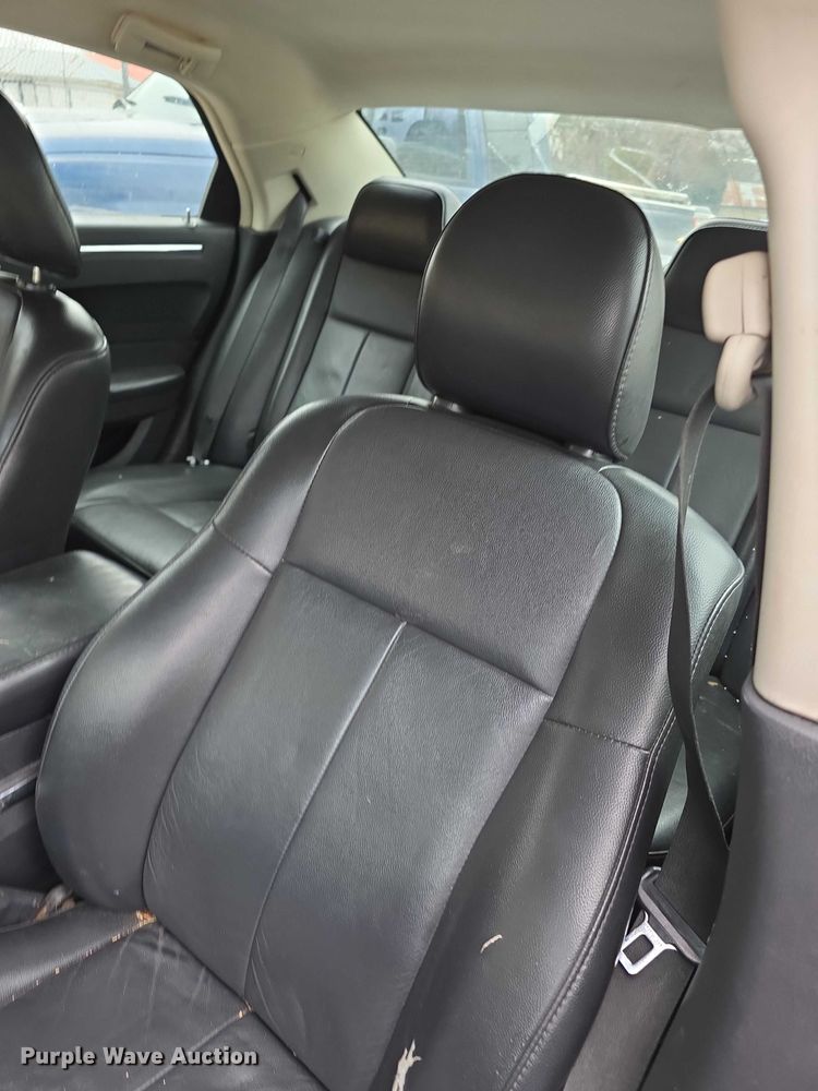 image for item FI0900 2010 Chrysler 300 