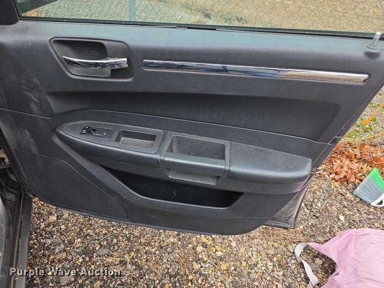 image for item FI0900 2010 Chrysler 300 