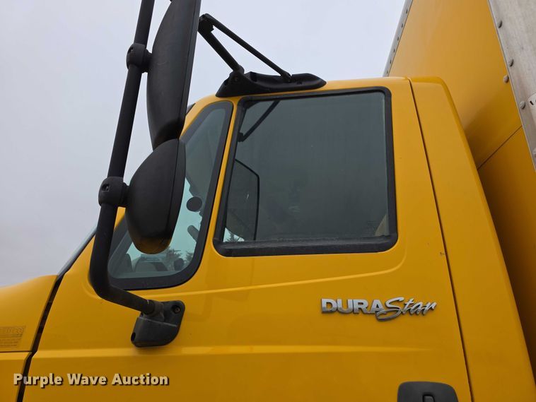 image for item FI0903 2013 International Dura Star 4300 box truck