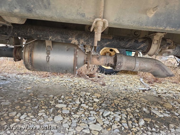 image for item FI0903 2013 International Dura Star 4300 box truck