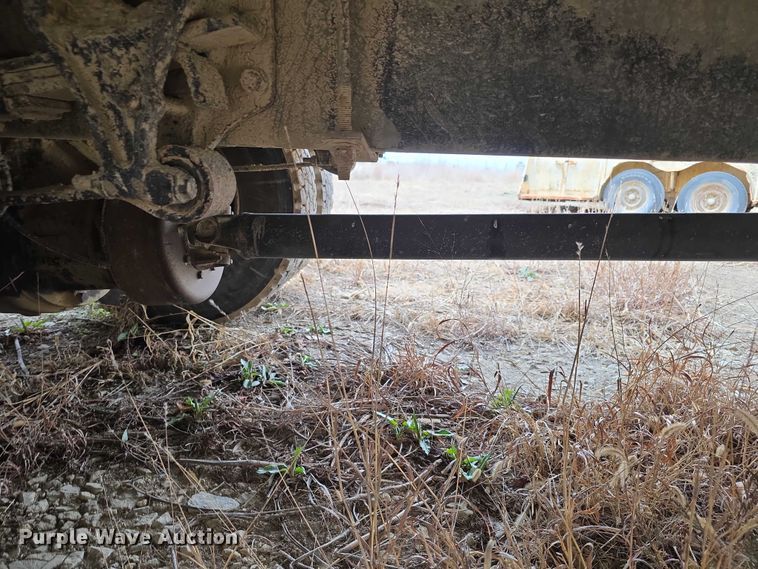 image for item FI0903 2013 International Dura Star 4300 box truck