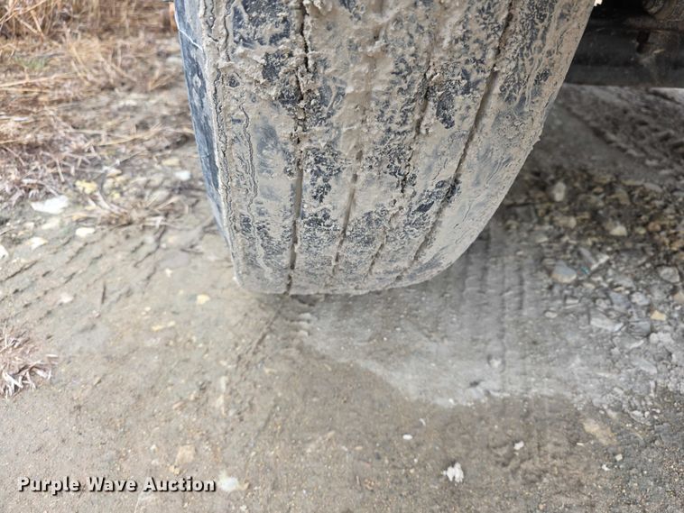 image for item FI0903 2013 International Dura Star 4300 box truck