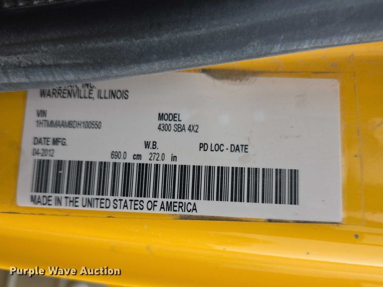 image for item FI0903 2013 International Dura Star 4300 box truck