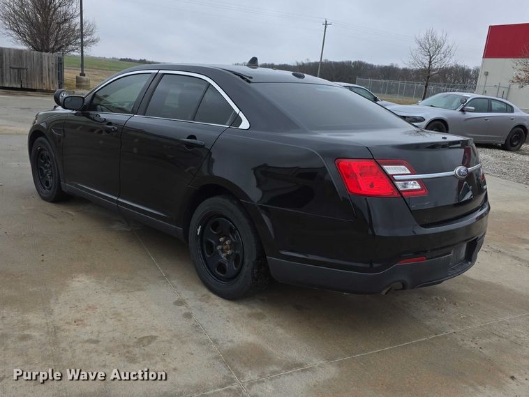 image for item FI0914 2015 Ford Taurus Police interceptor 