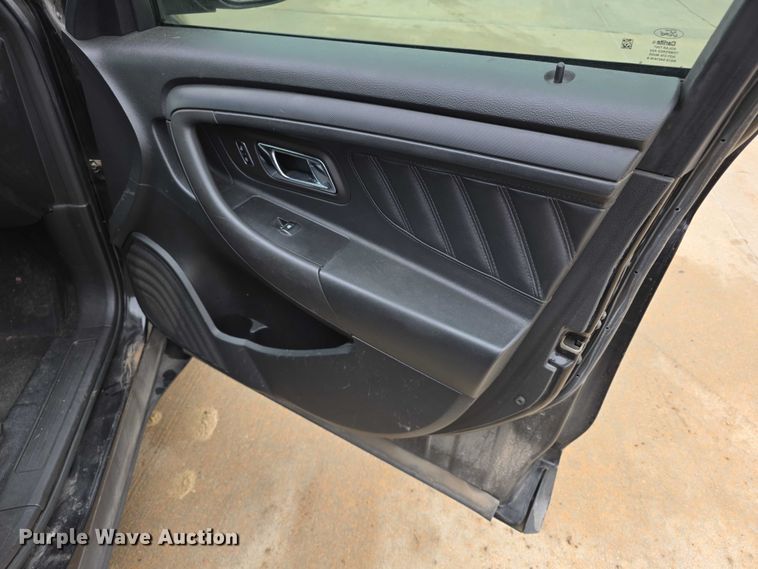 image for item FI0914 2015 Ford Taurus Police interceptor 