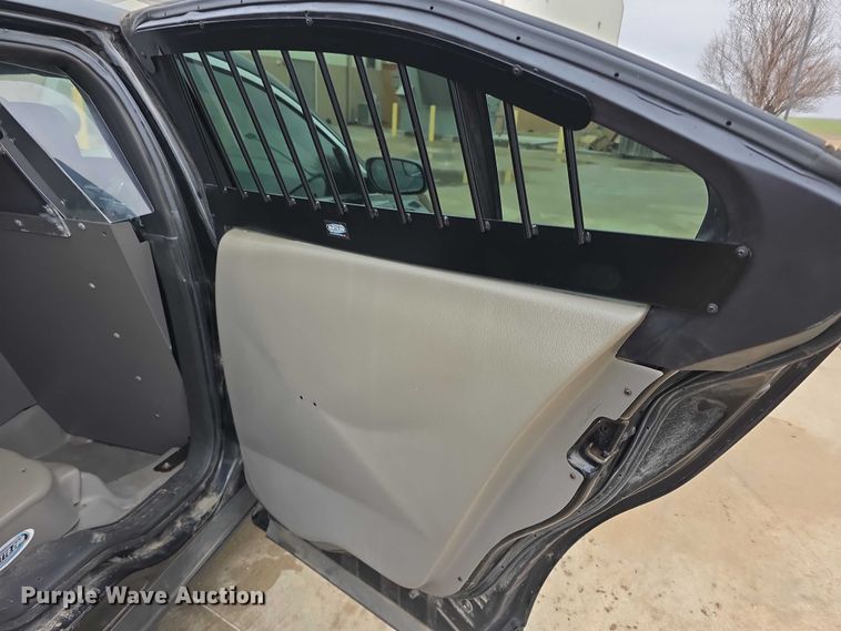 image for item FI0914 2015 Ford Taurus Police interceptor 