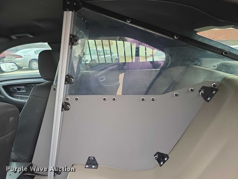 image for item FI0914 2015 Ford Taurus Police interceptor 