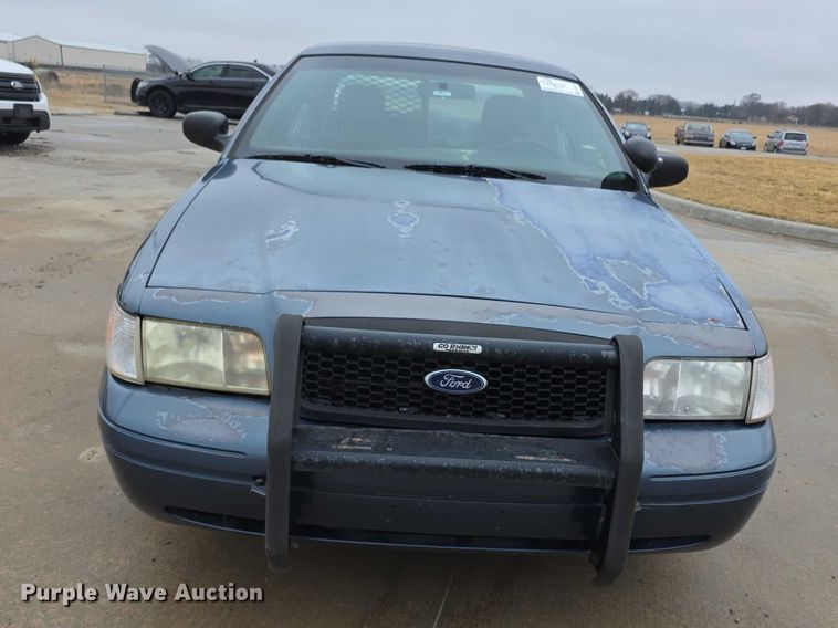 image for item FI0915 2009 Ford Crown Victoria Police Interceptor 