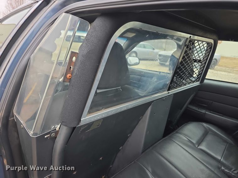 image for item FI0915 2009 Ford Crown Victoria Police Interceptor 
