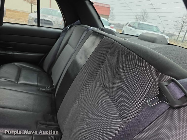 image for item FI0915 2009 Ford Crown Victoria Police Interceptor 