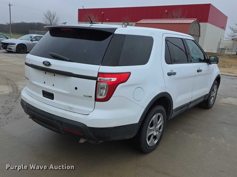 image for item FI0916 2013 Ford Explorer police Interceptor SUV