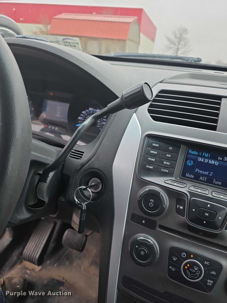 image for item FI0916 2013 Ford Explorer police Interceptor SUV