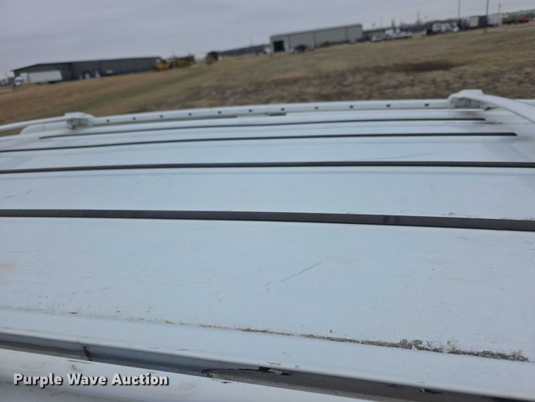 image for item FI0921 1999 Chrysler Town & Country Limited van