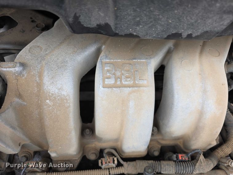 image for item FI0921 1999 Chrysler Town & Country Limited van